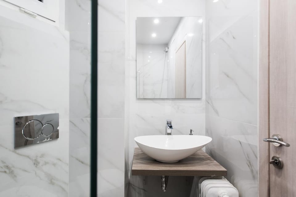 Plaka's Arch Studio Apartment in Athens
