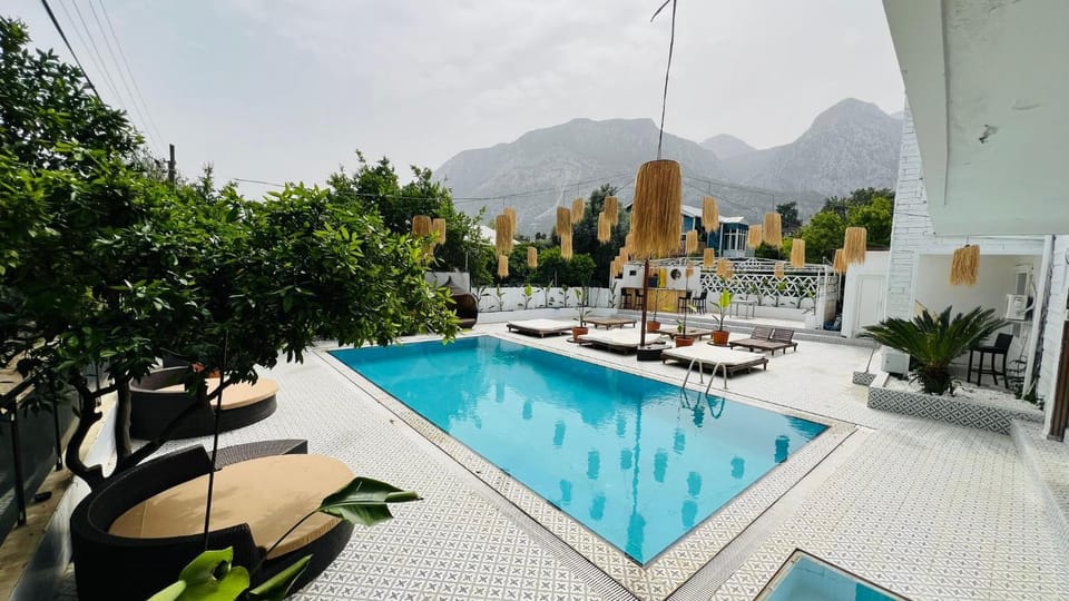 GÜLER BUTİK HOTEL Hotel in Antalya Province
