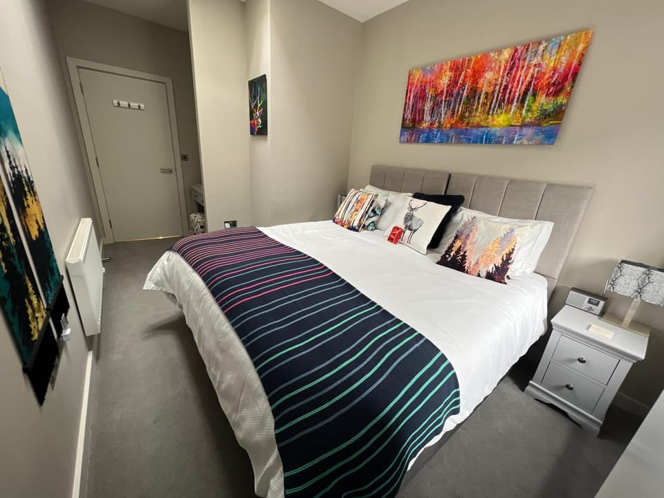 Bed, Photo of the whole room, Bedroom, hair dresser