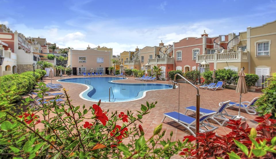 Property building, Pool view, Swimming pool