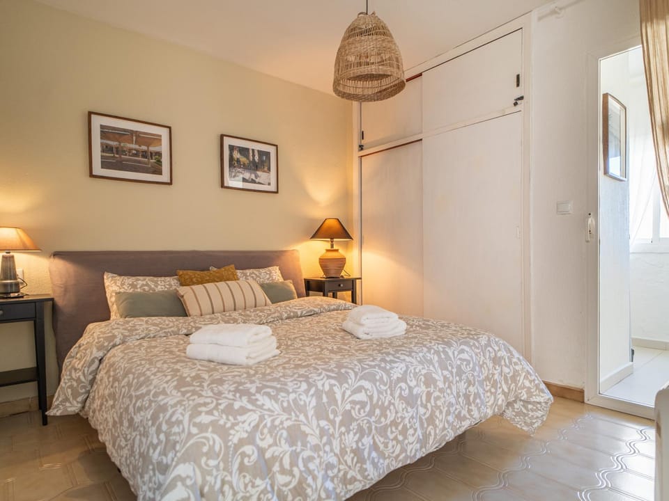 Bed, Bedroom, wardrobe