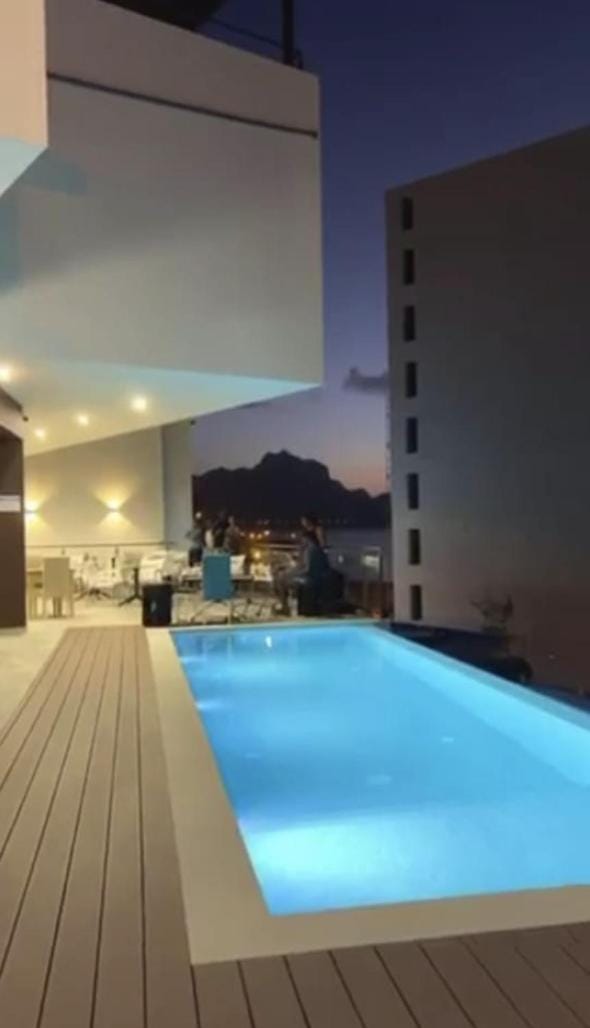 Swimming pool
