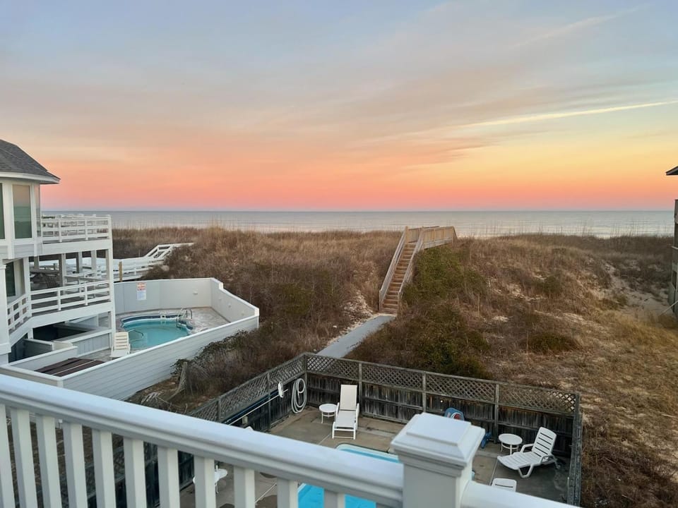 Victoria's View House in Duck