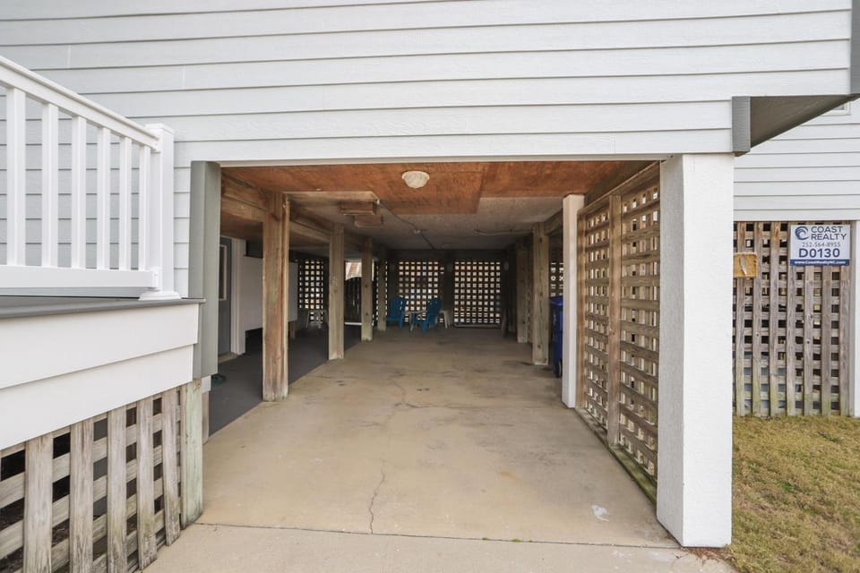 Victoria's View House in Duck