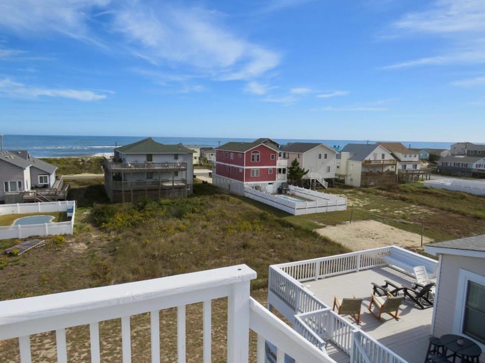 It's A Vibe House in Kitty Hawk