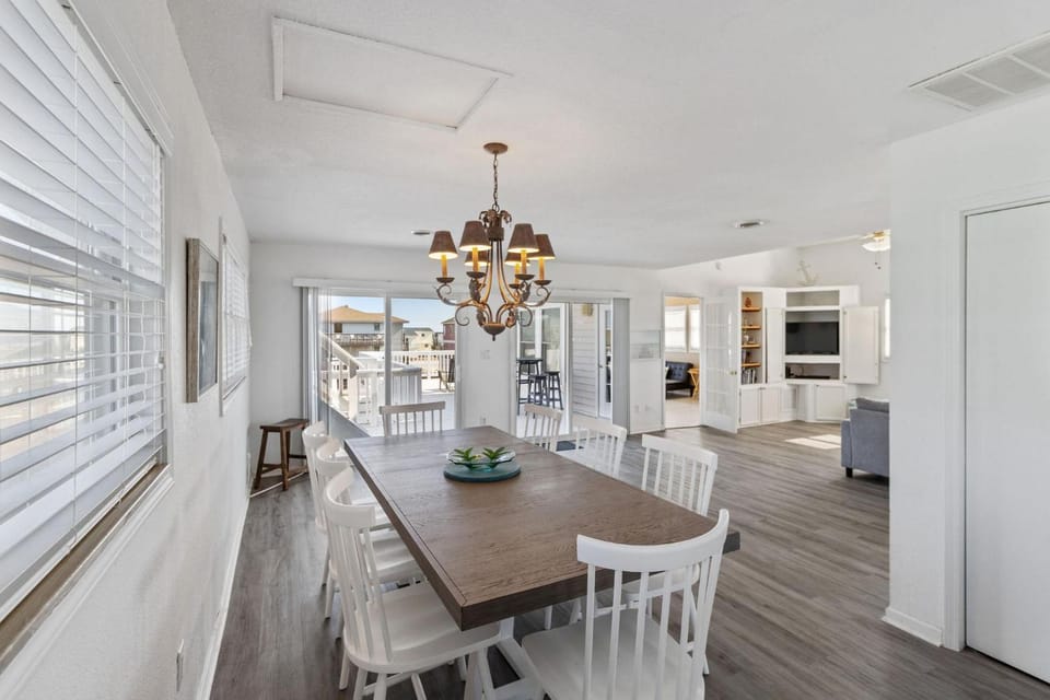 It's A Vibe House in Kitty Hawk