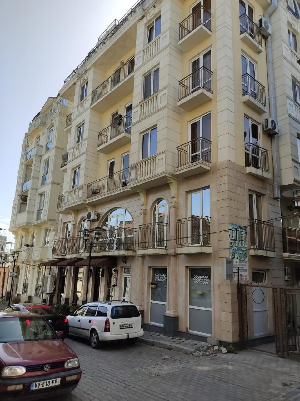 Property building, Street view