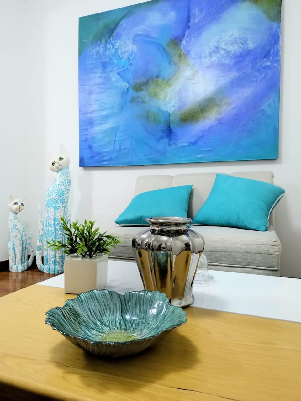 Moderno apartamento con wifi y piscina, ideal para teletrabajo o descanso en familia Apartment in North Santander, Colombia