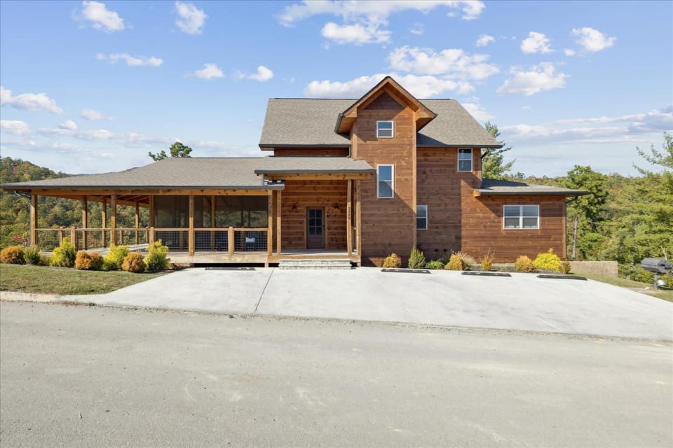 Woodland Cove House in Sevier County