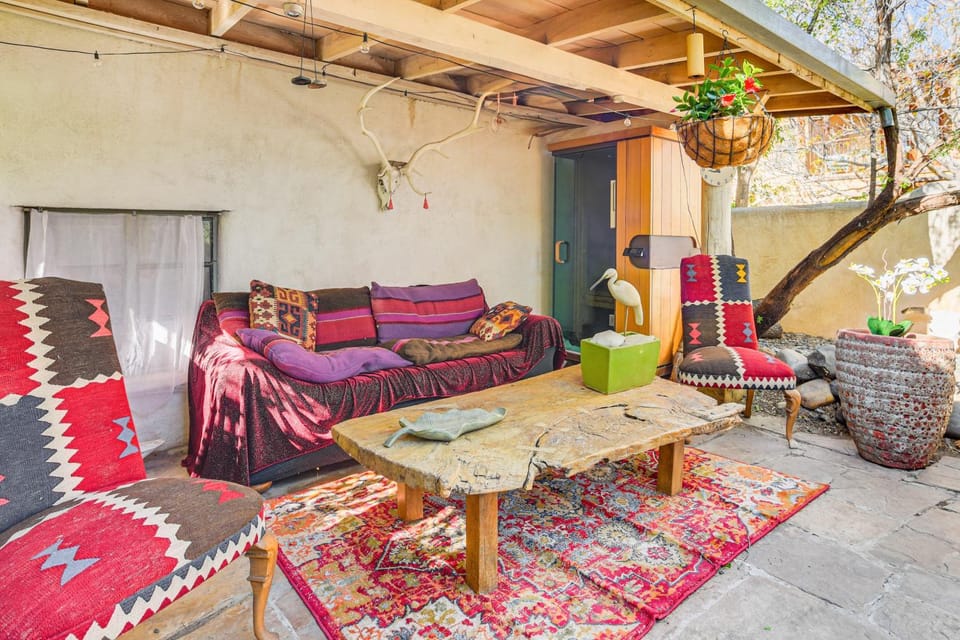 Adobe Studio: 2 Blocks to Dtwn Santa Fe Plaza! Apartment in Santa Fe