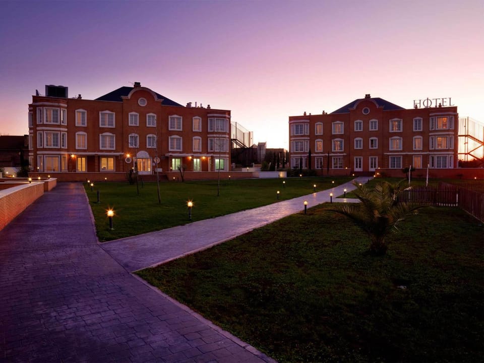 Facade/entrance, Off site, Garden, Sunset