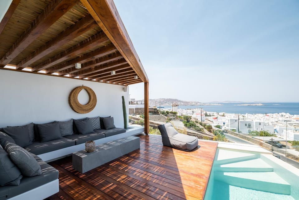 View (from property/room), Balcony/Terrace, Sea view, Swimming pool