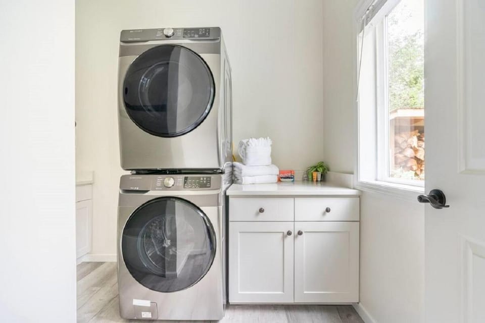 towels, washing machine, dryer