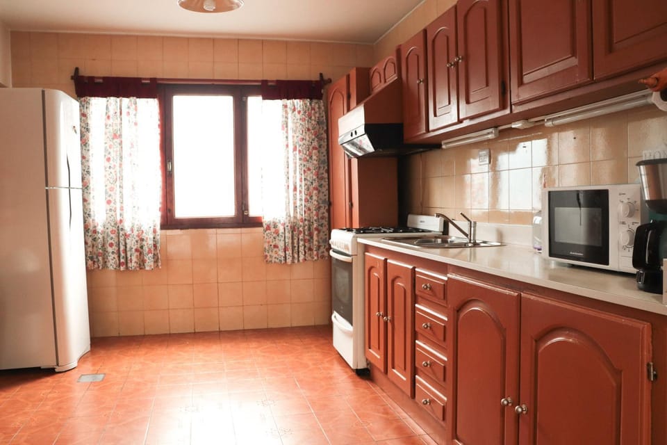 Kitchen or kitchenette, minibar, pet friendly, toaster