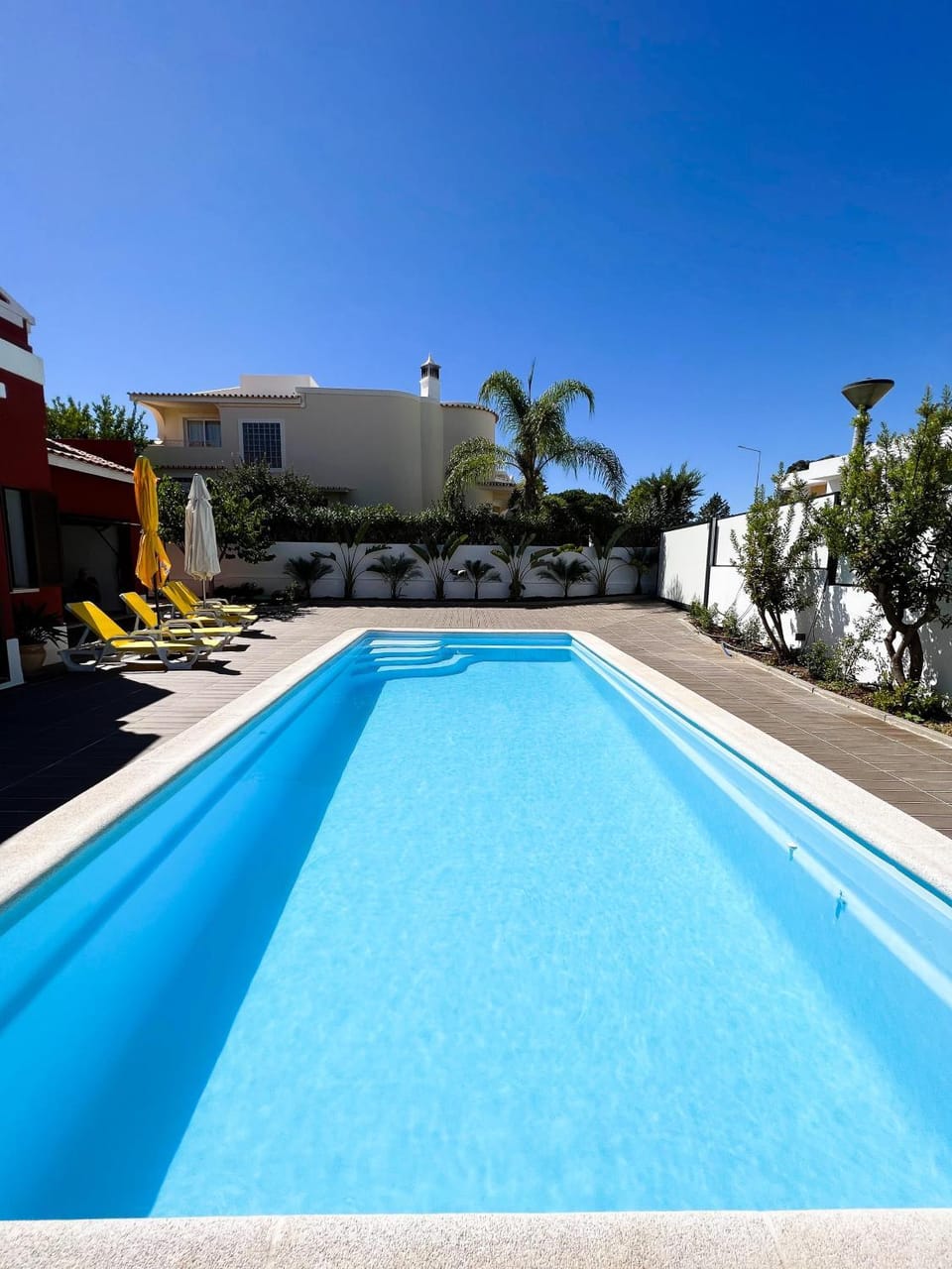 Sunshine Villa with Heated Pool Villa in Faro