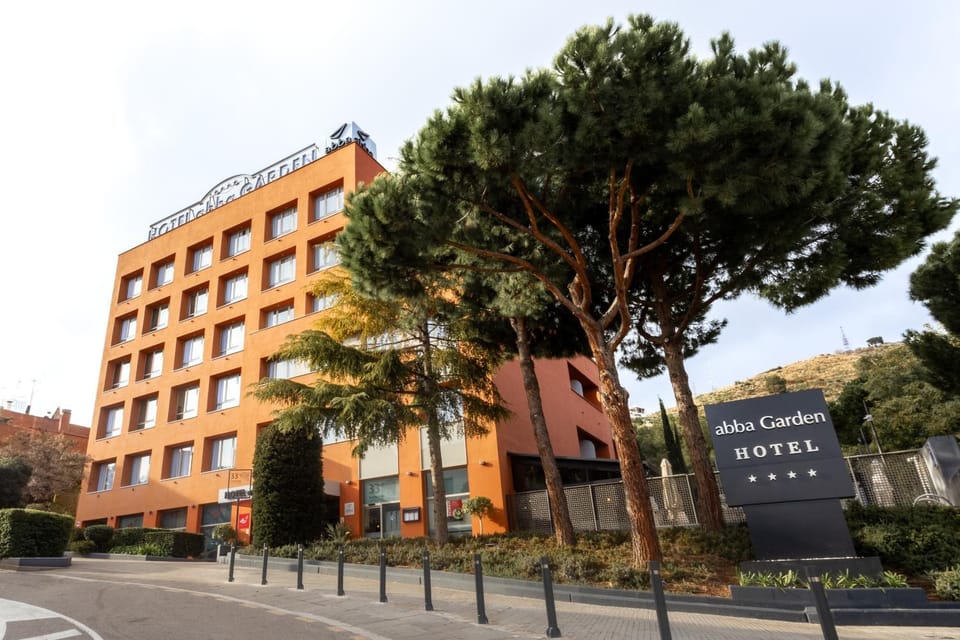 Property building, Location