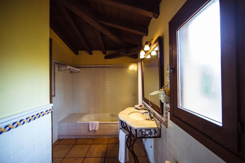 Toilet, Bathroom, Bath, towels