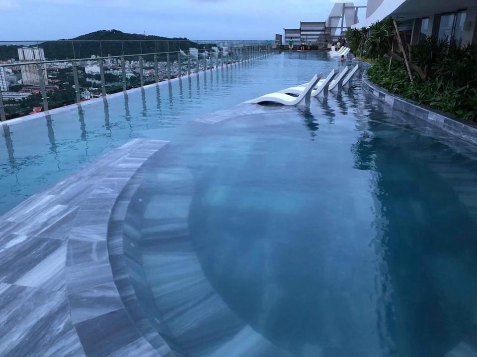 Swimming pool, Swimming pool