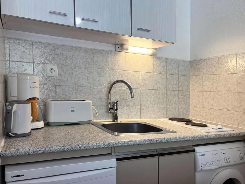 Résidence Les Carlines - Grand studio 4 personnes MAE-2204 Apartment in Provence-Alpes-Côte d'Azur