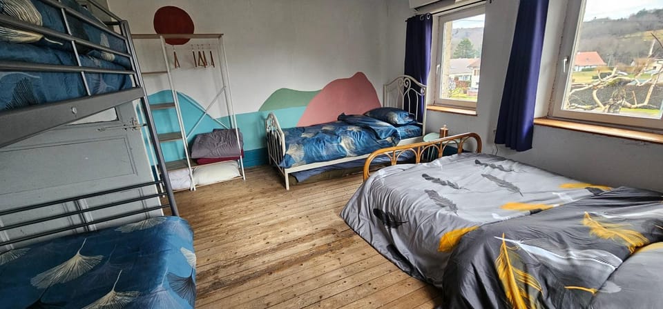 Bed, Photo of the whole room, Bedroom, bunk bed