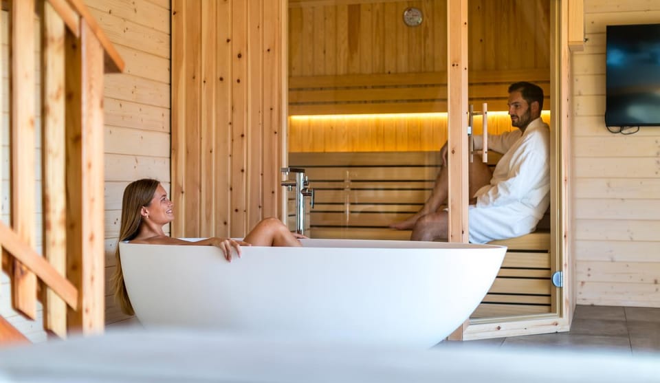 Brunarica Macesen Smogavc Nature lodge in Slovenia