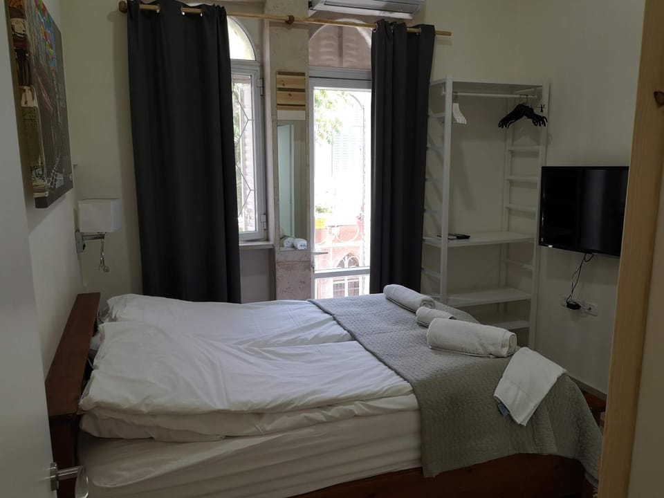 Allenby2 and Moriya 5 Bed and Breakfast in Jerusalem
