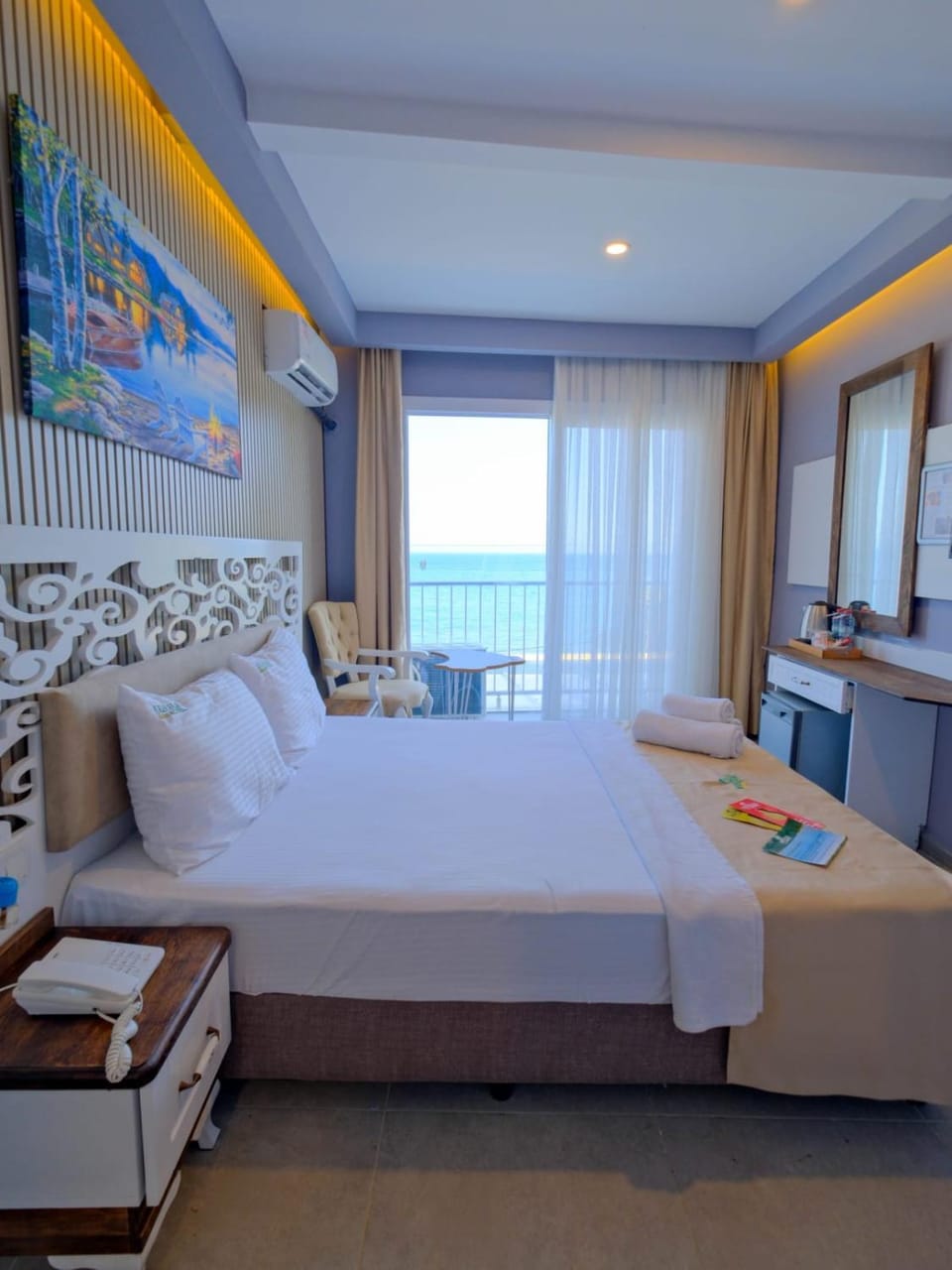 Natural landscape, Photo of the whole room, Sea view