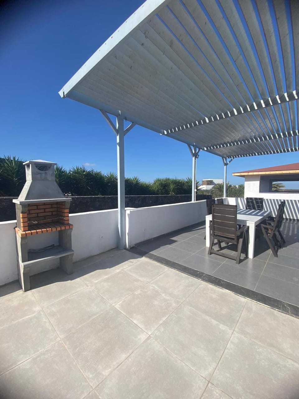 BBQ facilities, Internal: Not applicable to any particular room