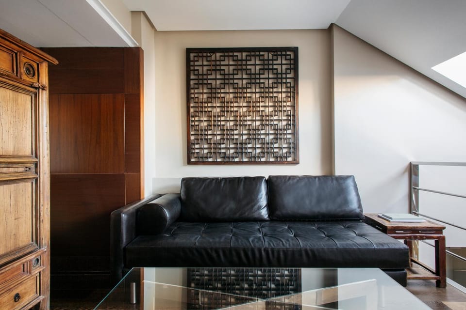 Seating area, Bedroom