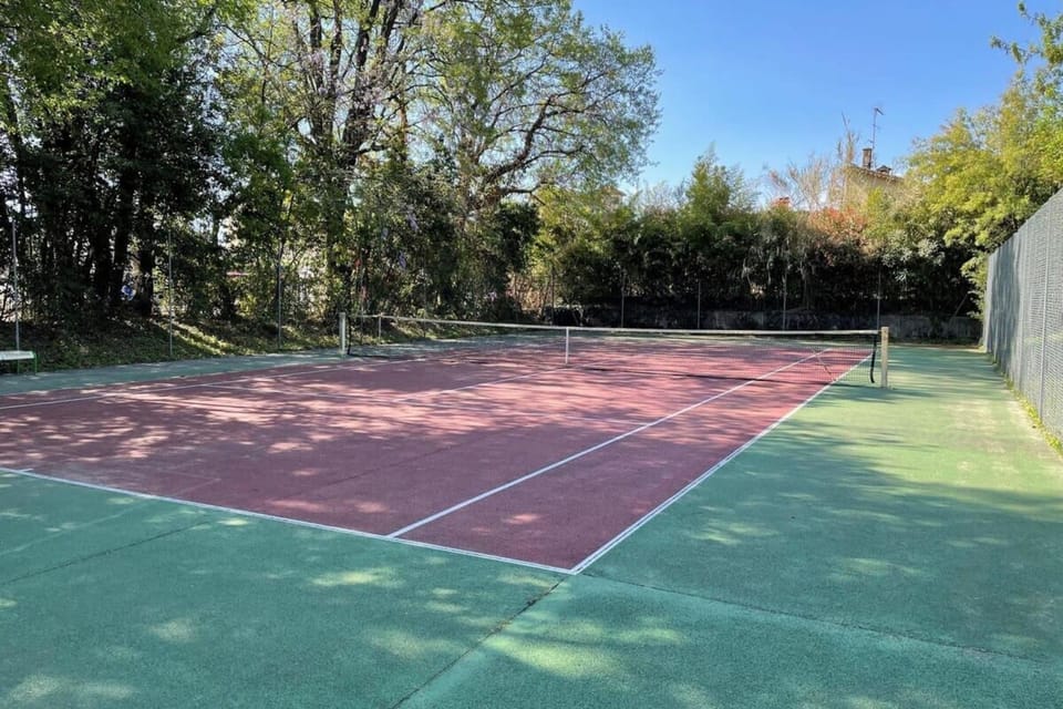 06V - Beautiful villa with spa pool and tennis Villa in Villeneuve-Loubet