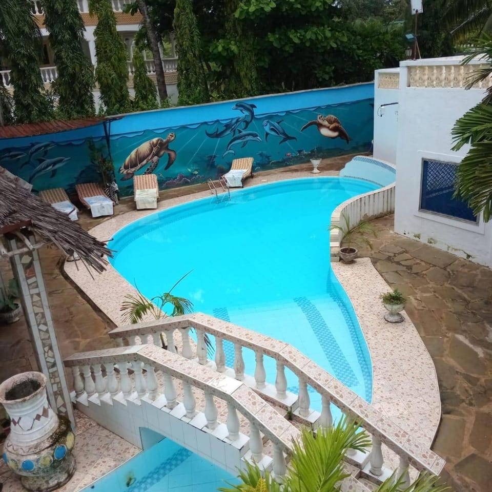1 Bed Villa - Sleeps 2 - Smoking - Parking - Wifi Villa in Kenya