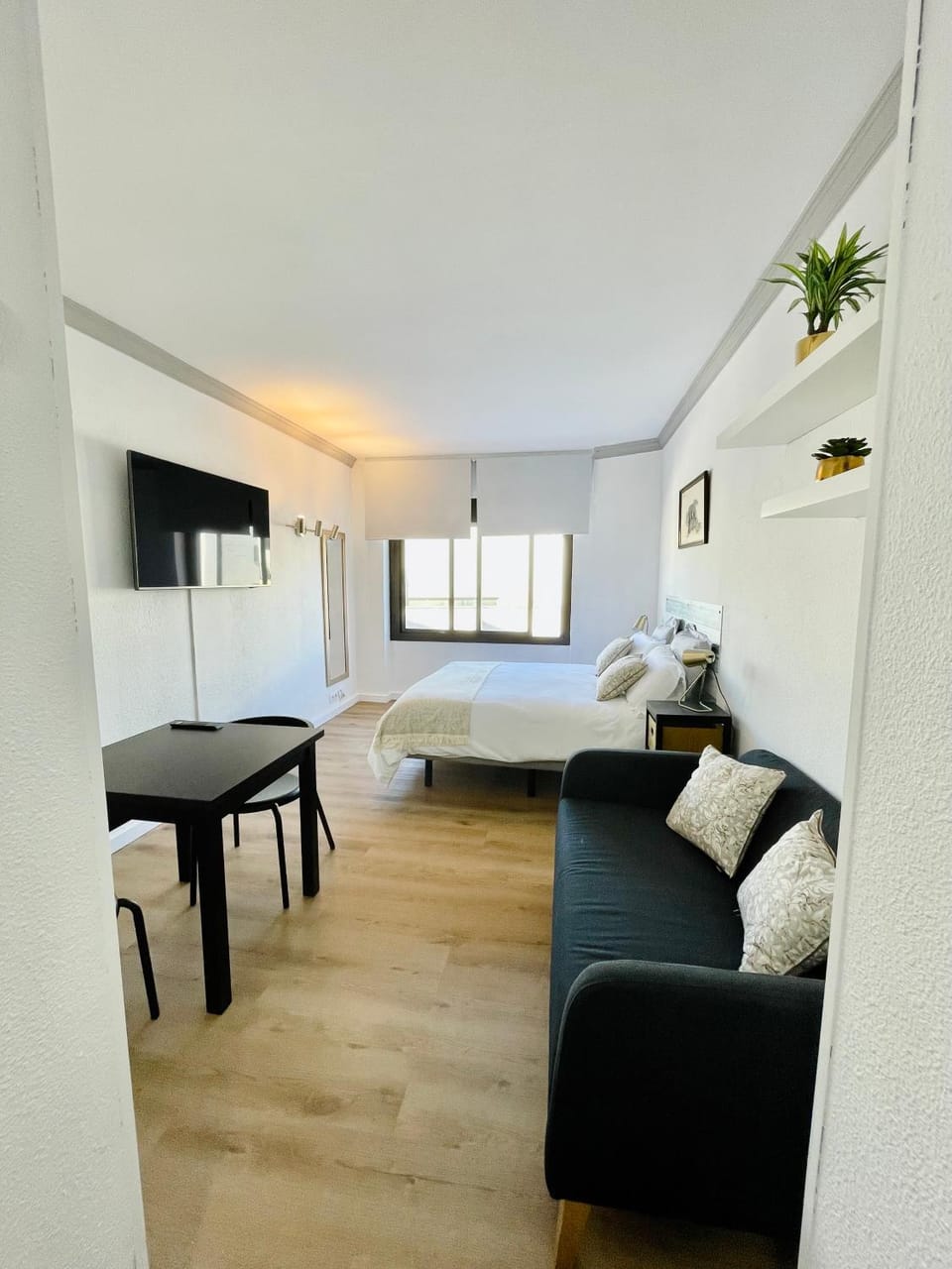 Photo of the whole room