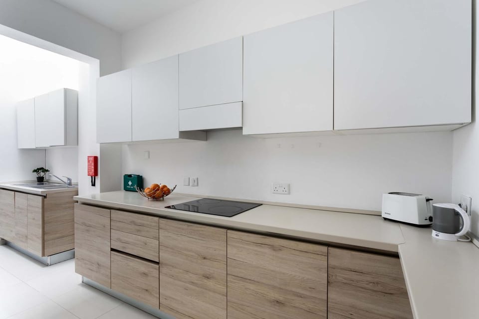 Unique Four Bedroom Townhouse One Minute Away From The Seafront House in Sliema