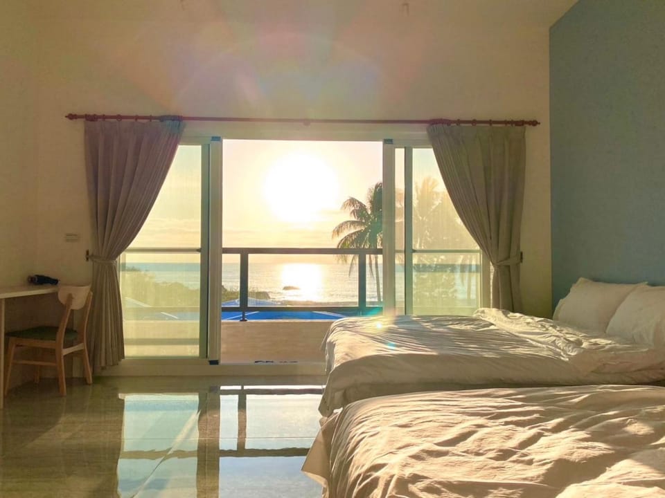 Bed, Bedroom, Landmark view