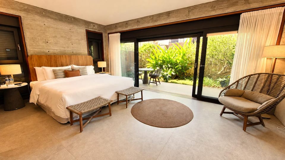 Bed, Balcony/Terrace, Bedroom