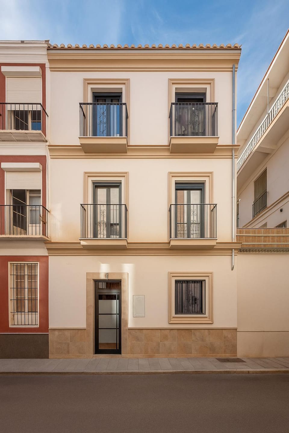 Facade/entrance