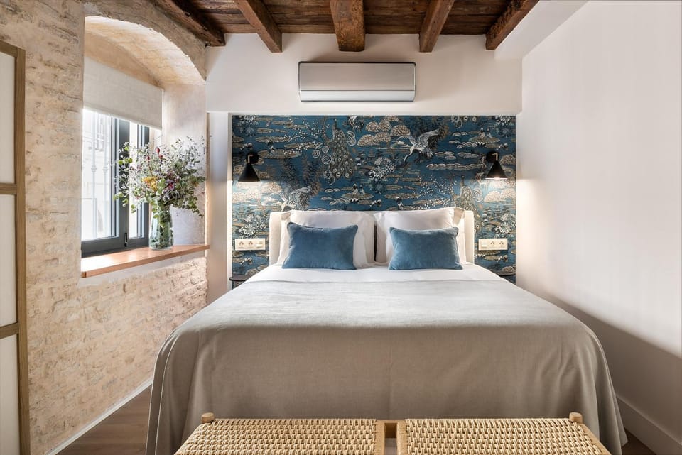Bed, Bedroom, air conditioner