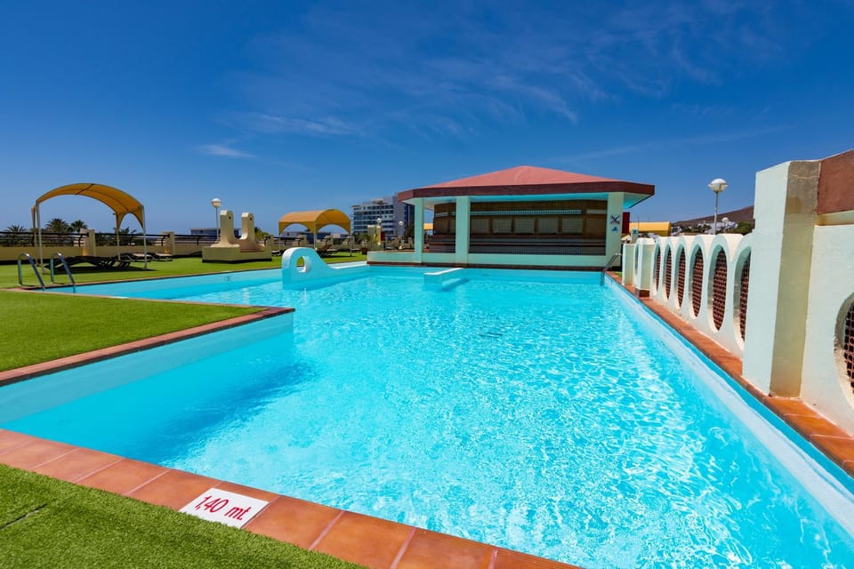 The House of Nonni Ventura - beachfront, ocean view, Wi-Fi, aircon, swimming pool Apartment in Morro Jable