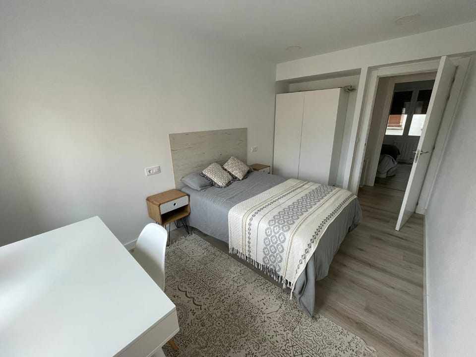Bedroom, wardrobe