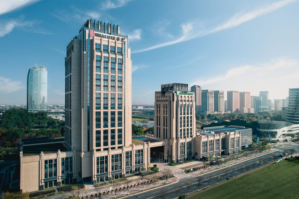 Property building, Day
