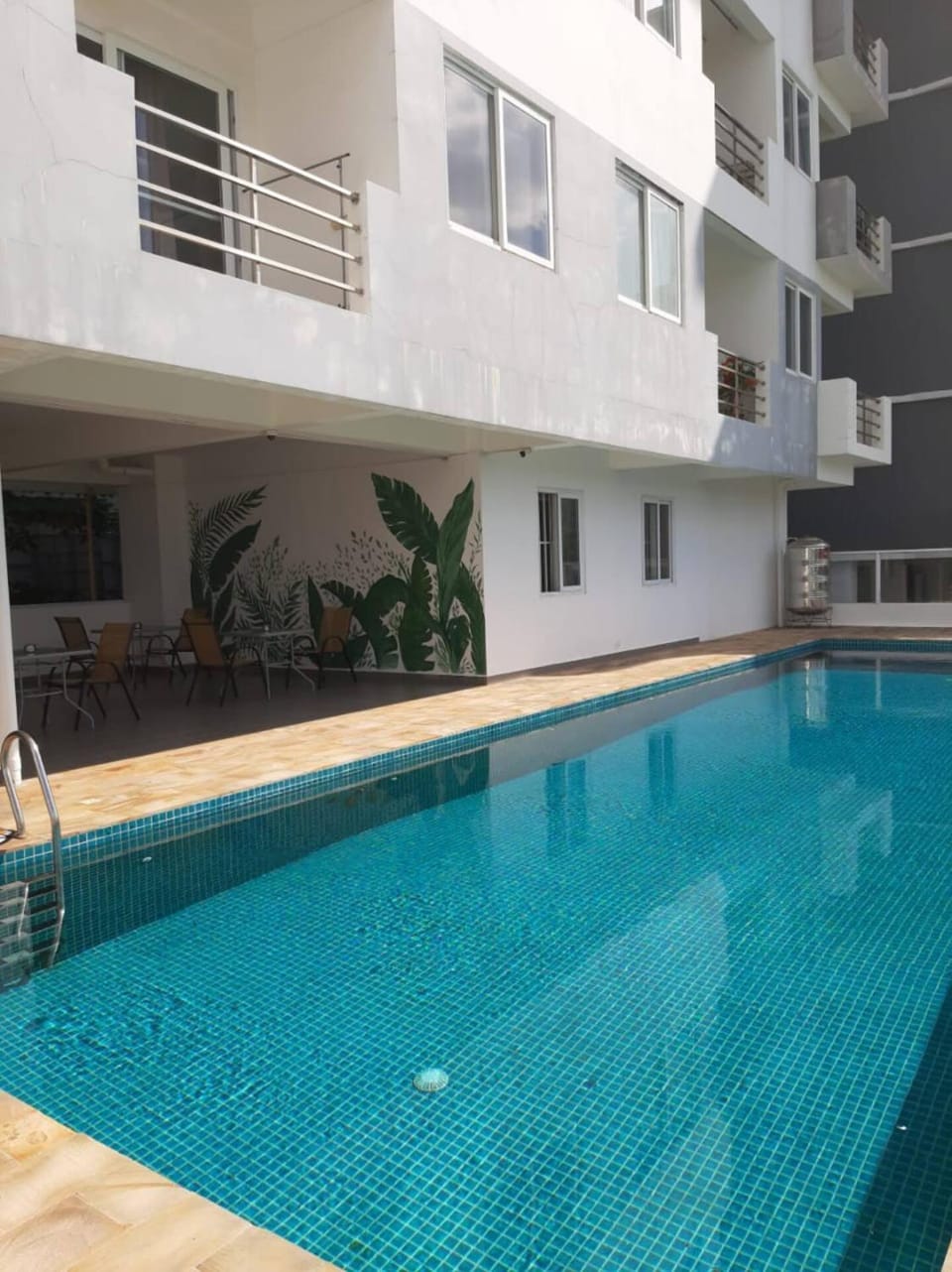 Swimming pool