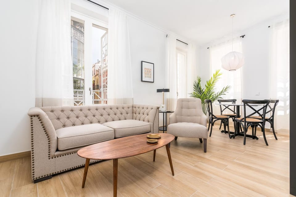 Living room, Seating area