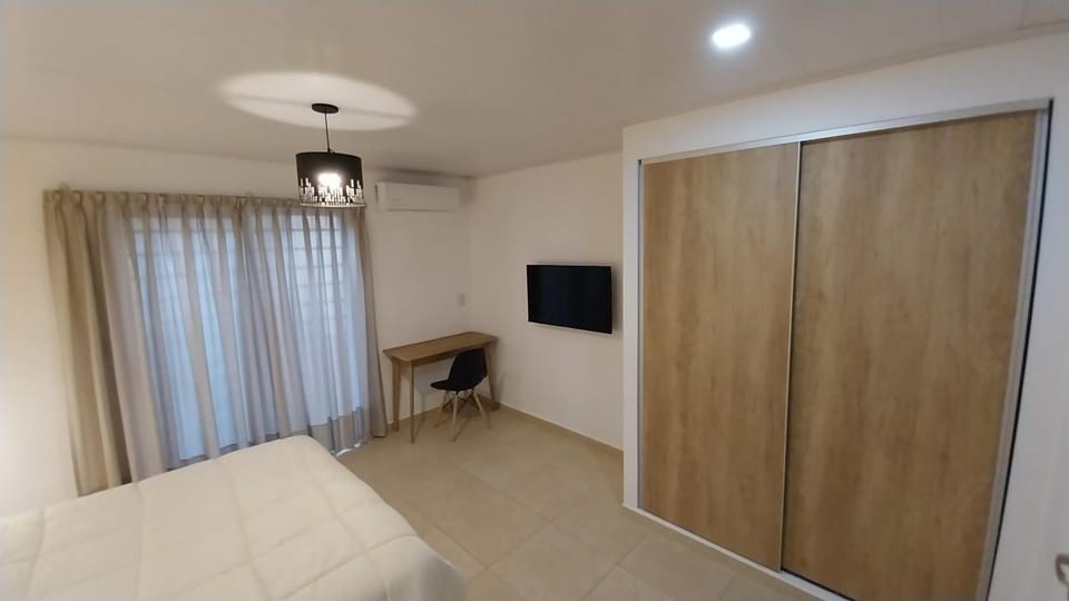 Bed, TV and multimedia, Photo of the whole room, Evening entertainment, Bedroom, hair dresser, wardrobe