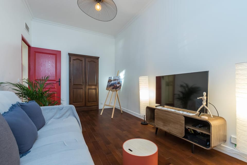 Communal lounge/ TV room, TV and multimedia, Living room