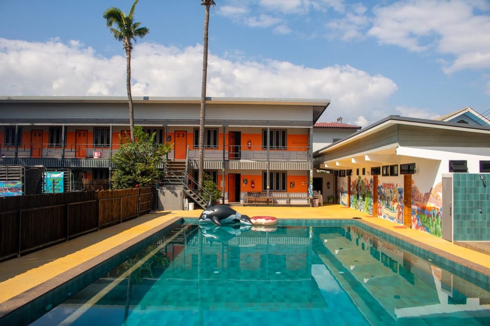 Swimming pool