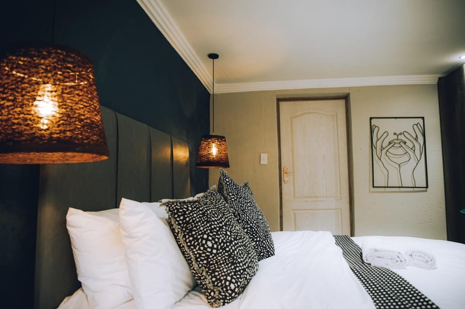 Senaville Guesthouse Bed and Breakfast in South Africa