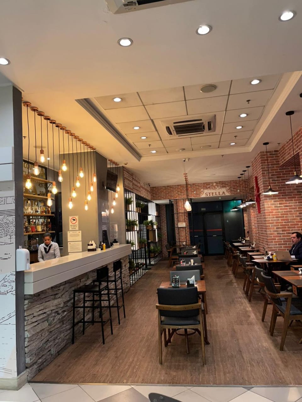 Restaurant/places to eat