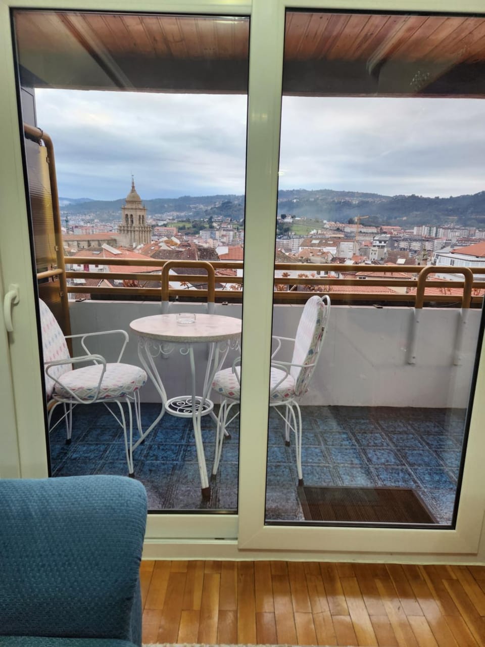 Estudio con vistas a la ciudad con aire acondicionado Apartment in Ourense