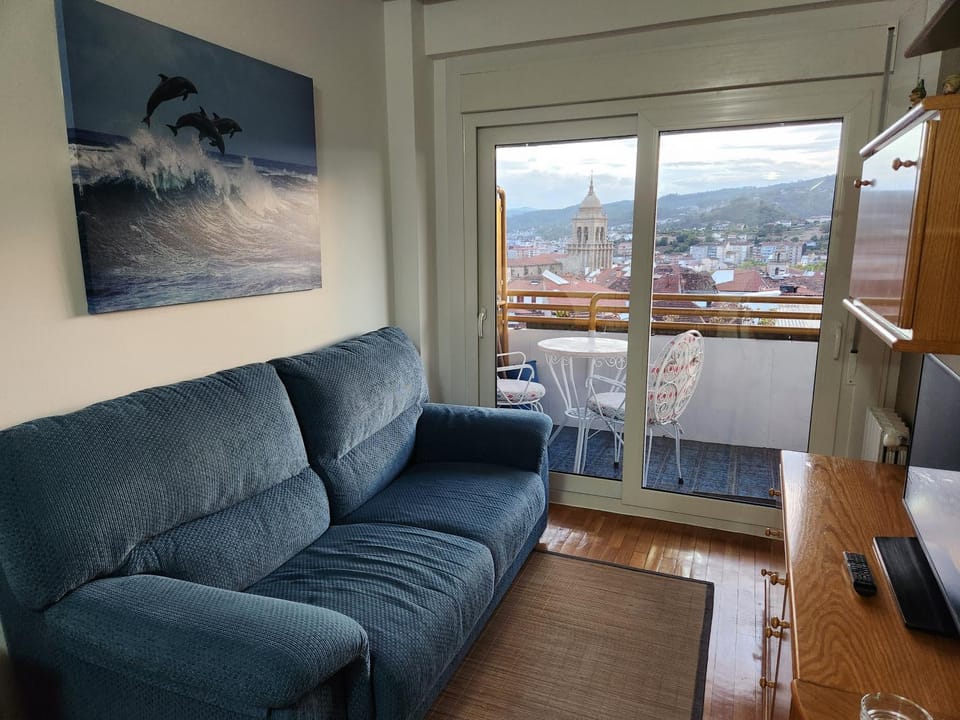 Living room, City view, Street view
