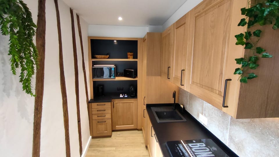 Coffee/tea facilities, Drinks, dishwasher, minibar, pet friendly, stove, toaster, kitchen
